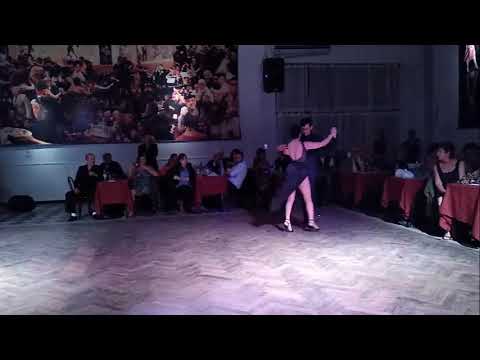 Tango el Abrojito, Pugliese.
Giusy Santoro y Diego Ledesma.
Salón Canning, Buenos Aires.