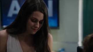 The Newsroom (Lisa broke up with Jim)