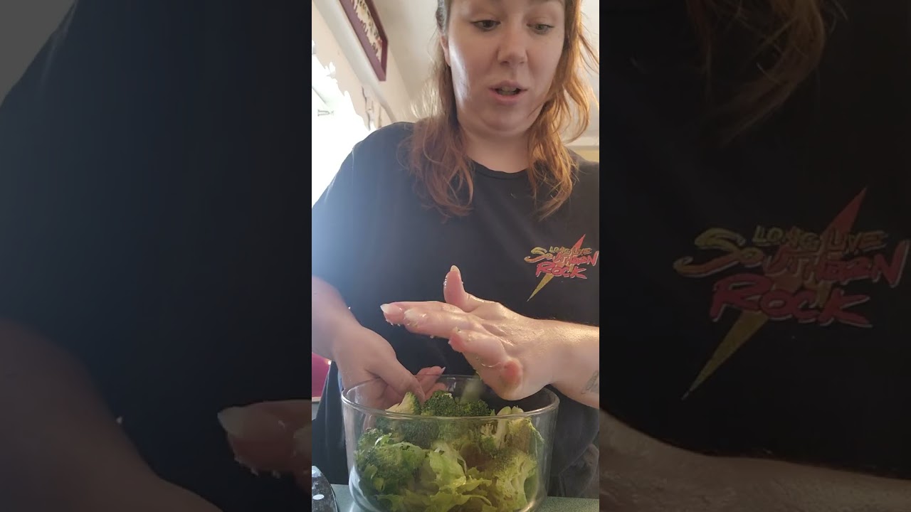 If your hungry we can make a salad together ❤️ 😋  