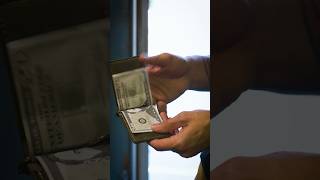 Money clip card holder #moneyclip #cardholder #leatherwallet #italianleather #leather #leathercraft