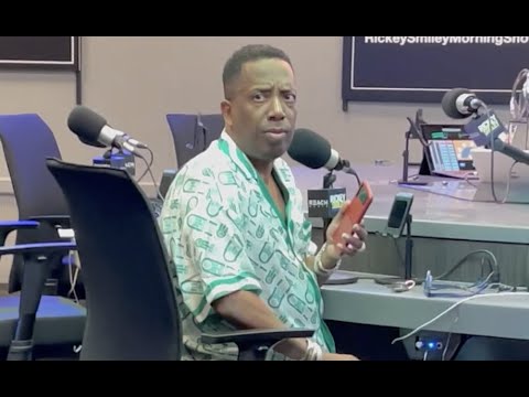 Gary With Da Looking Like He’s Wearing Pajamas