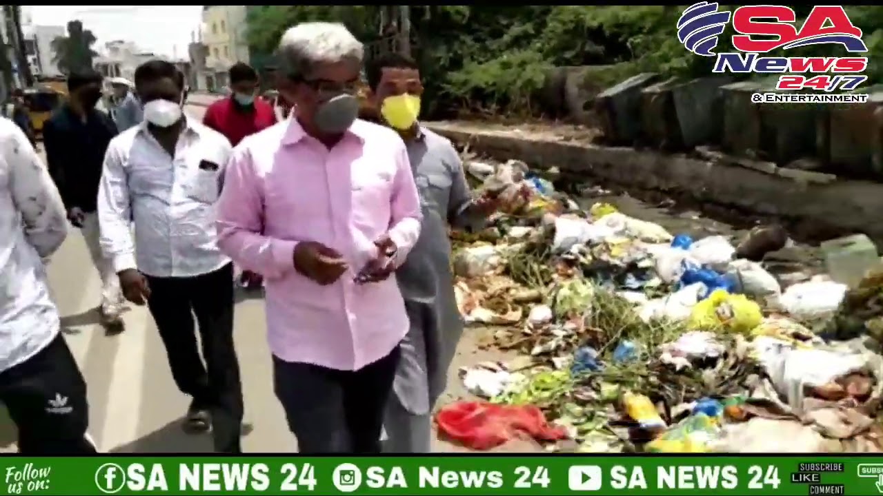 Fahad bin Abdad Angry On GHMC Officer Due to Not Clean Garbage During The Festival of Bakri Eid