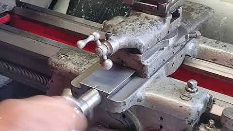 Setting up the cross slide and compound slide    clearence 