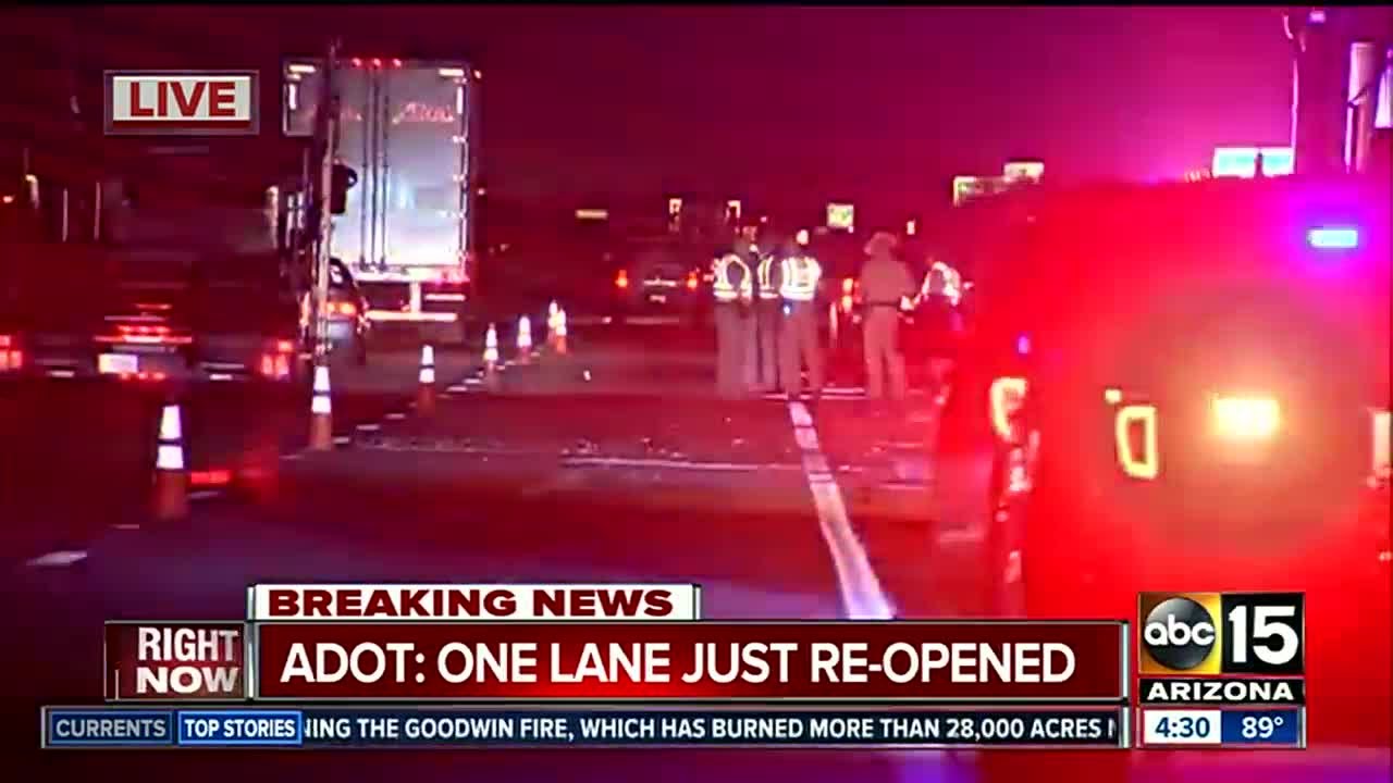 Deadly crash shuts down westbound I-10 near Tonopah - YouTube