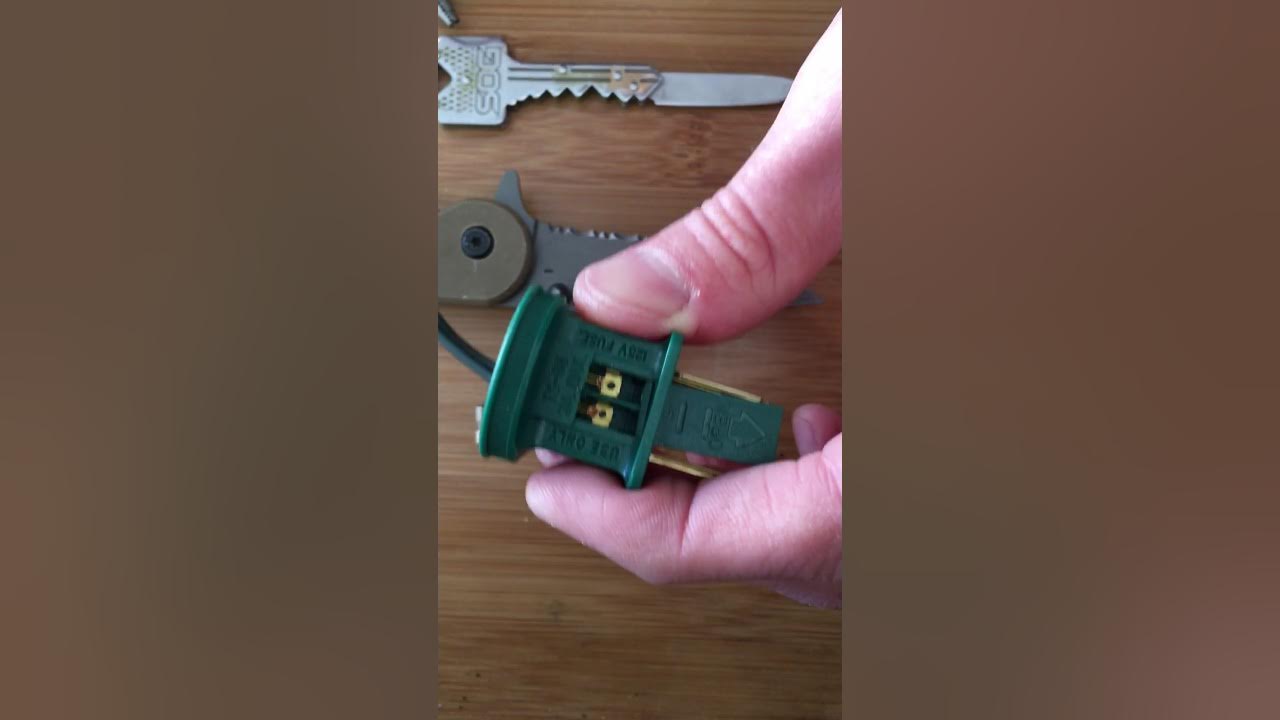 How to get Christmas light fuses out YouTube