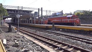 7202次貨物列車通過大林車站 20210510