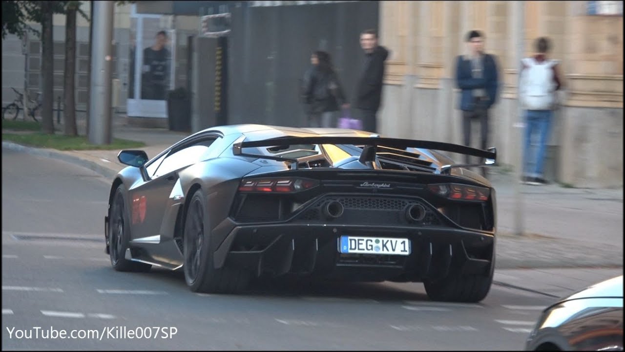 1:32 Lamborghini Aventador SVJ Modellauto – Mit Sound & Licht, Aus Legierung, Türen öffnen (Schwarz)