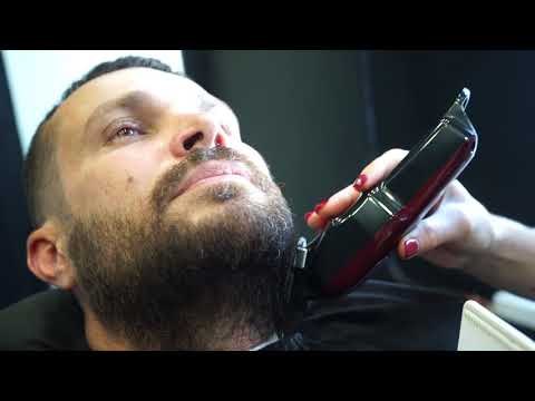 Видео: Обучение барберов. Мужские стрижки. Оформление бороды. Бритьё лица и головы.