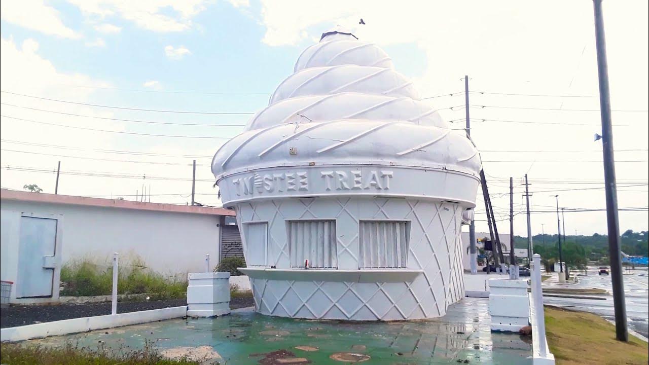 Twistee Treats Old School Ice Cream Shop in Hatillo Puerto Rico 🇵🇷🐄🍦☃️