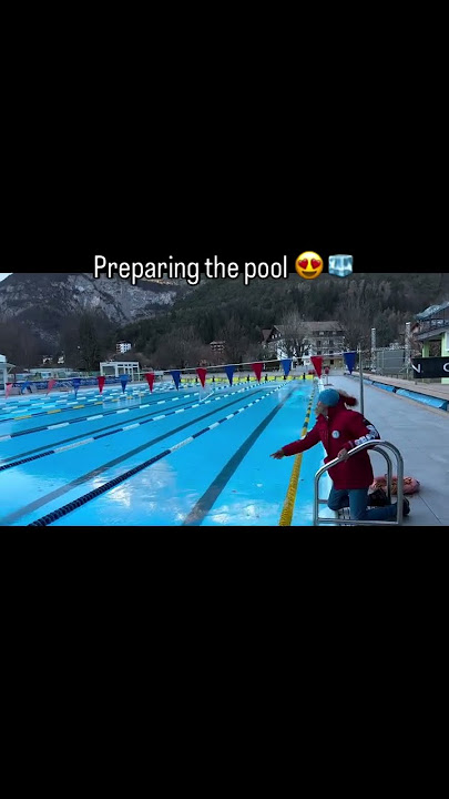 Swimmers be like