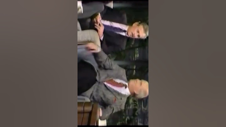 Smothers Brothers-- Tommy tells Johnny Carson about his new child? #tonightshow #johnnycarson