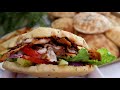 شاورما الدجاج التركية الدونر اللذيذة مع الخبز جربوها روووعة! Turkish chicken doner kebab shawarma
