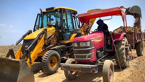 JCB 3DX Backhoe Loader Loading Red Mud In Swaraj XM And Mahindra YUVO Tractor Trolley | Jcb Dozer