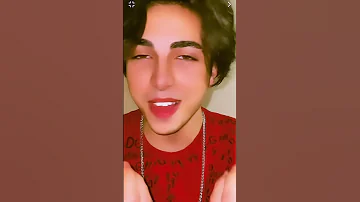 خليكي جنبي يا احلا ملاك 