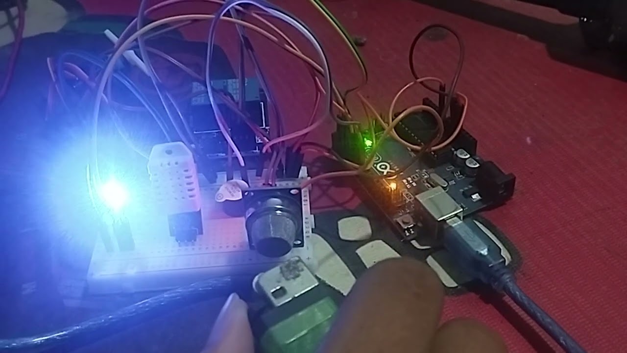 Monitoring Kualitas Udara Real-Time Menggunakan LabVIEW, Arduino dengan Sensor DHT22 dan MQ-135