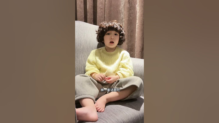 小十三一句话扎了爸爸的心．爸爸无言以对萌娃 粑粑的小棉袄 生女儿就是用来打扮的 @美美（小十三大姐） @青青（小十三小姨） @胖胖（小十三哥哥）