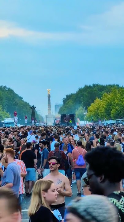 rave-party-in-berlin-vlog-is-already-out-ravetheplanet-techno-edm