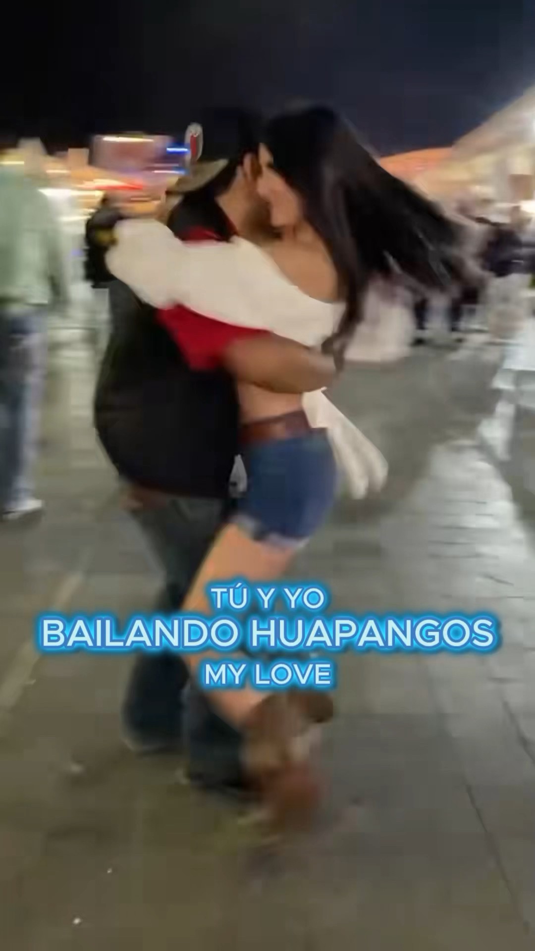 Tú y Yo Bailando Unos Huapangos ?