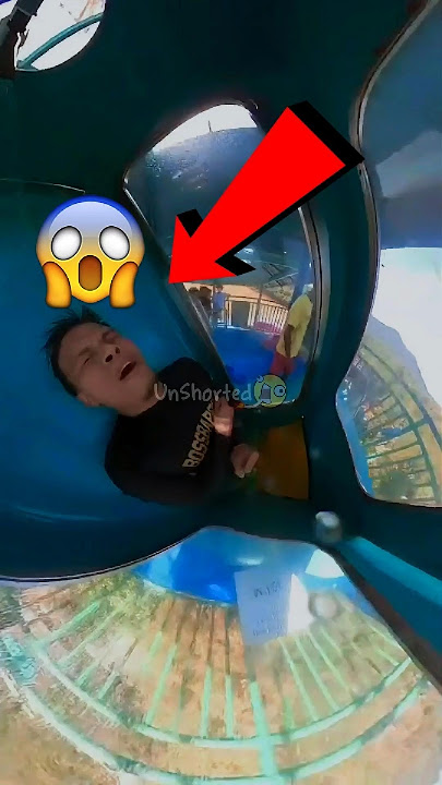 Orang Ini Terjebak Di Perosotan Air