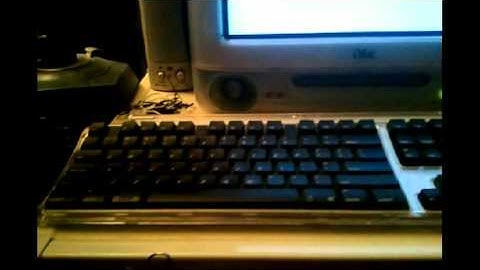 Mac OS X 10.2.8 on an iMac G3