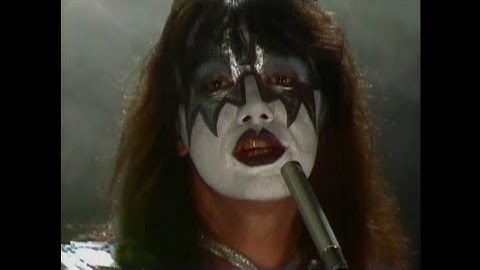 KISS - Talk To Me (Official Music Video) [HD Upgrade]