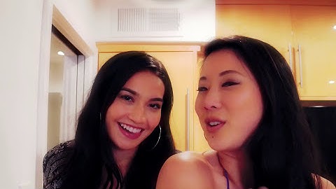 Flirt with Elaine - Click - Interactive Music Video - Tom Goss