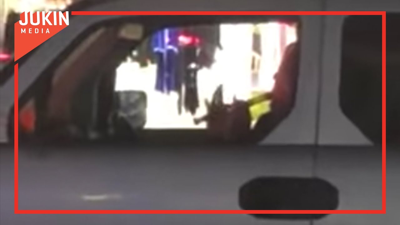 Man Plays Flute While Driving YouTube