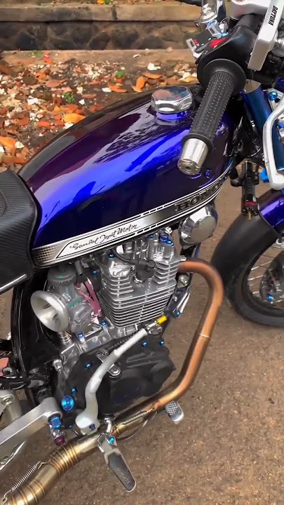Cinematic motor CB modifikasi warna pelangi#story wa #cbindonesia #cbmodifikasi