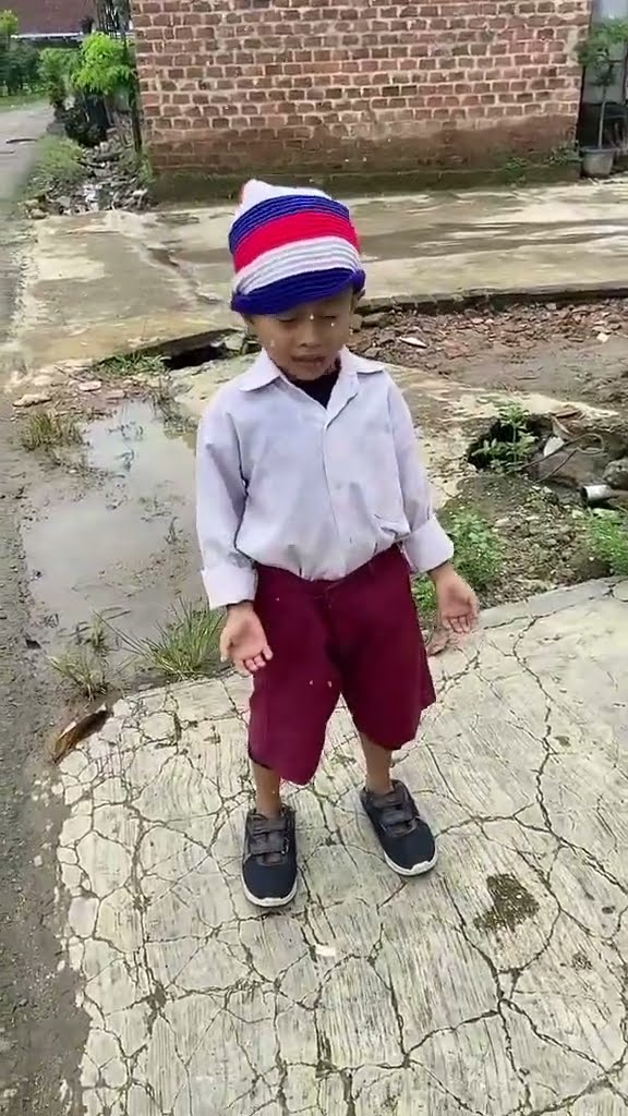 Vidio kocak dan gokil @nyaikembang1nyaikembang1 /Rindu kakek?