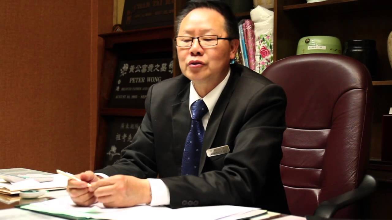 American Chinese Funeral - YouTube