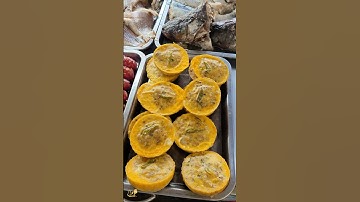 Quán cơm giá bình dân bán hơn 40 món.