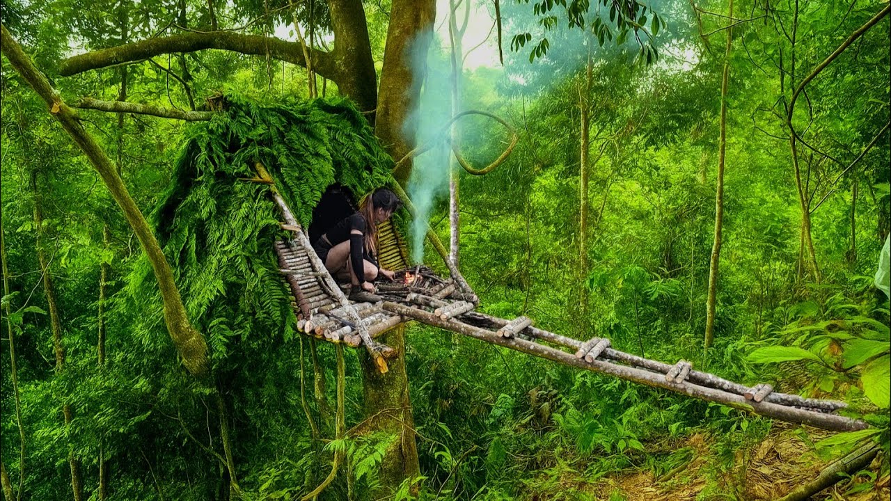 Build a tree shelter - survive alone