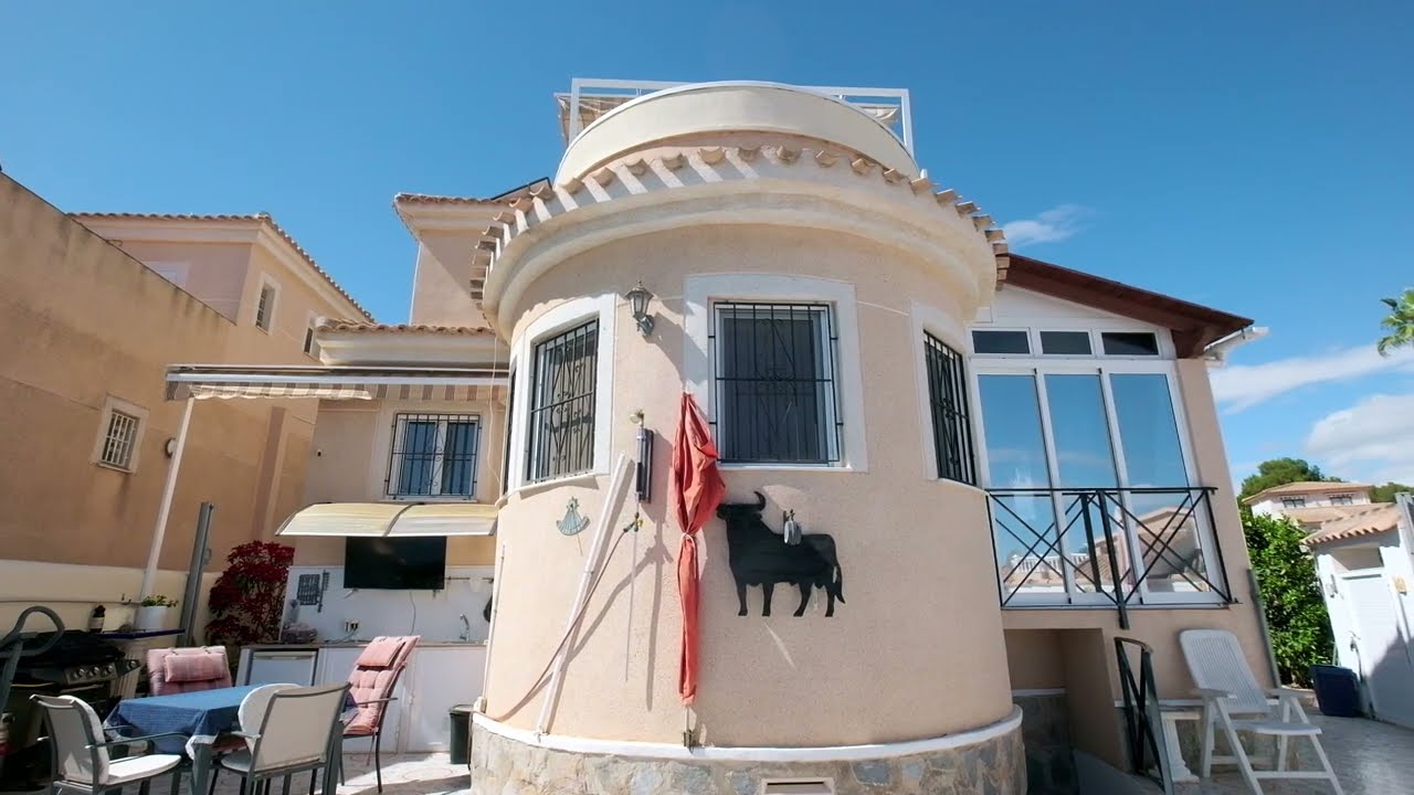 Detached Villa for sale in Pinar de Campoverde