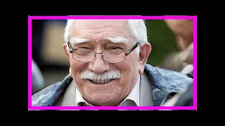 Снова завидный жених: Джигарханян встал с инвалидного кресла | TVRu Снова завидный жених: Джигарханян встал с инвалидного кресла | TVRu