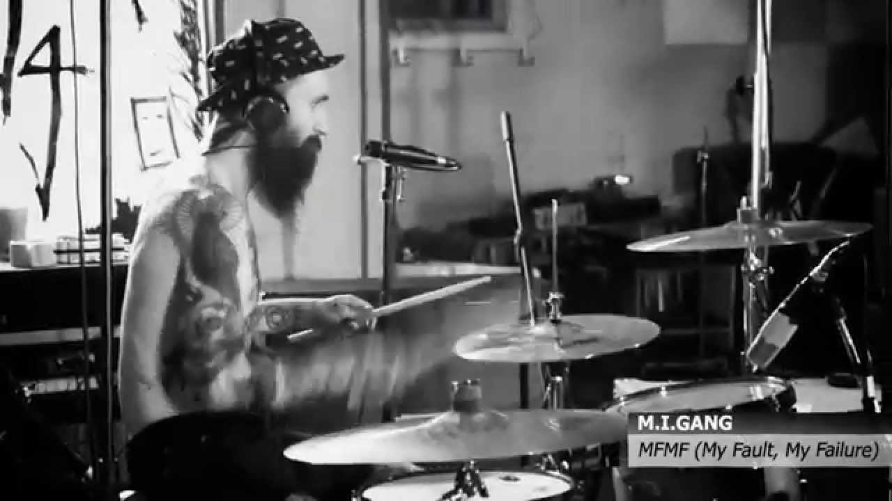 M.I.GANG - MFMF (Red Wave Studio Live) - YouTube