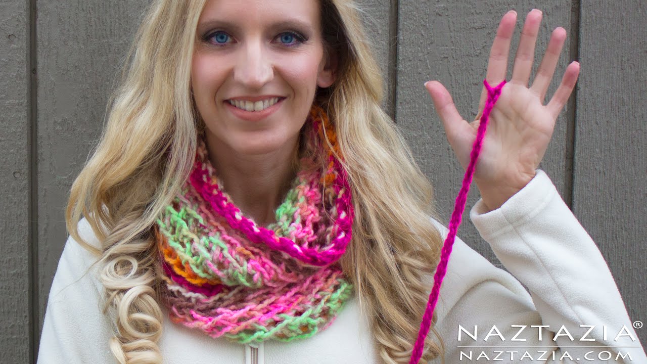 Diy Tutorial How To Finger Crochet Very Easy Simple Infinity Scarf Cowl Beginners Right Hand