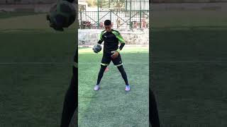 تمرين في النادي الرياضي ⚽️🧤