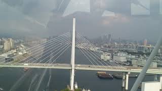 天保山大観覧車   後期高齢者が乗降する際は一旦停車してくれます。