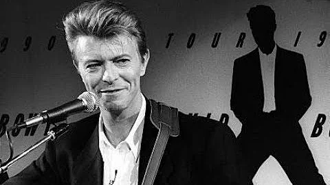 BOWIE ~ LAUGHING GNOME TEASE ~ LIVE 1990