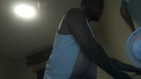 Tracking the green light in a traffic stoplight