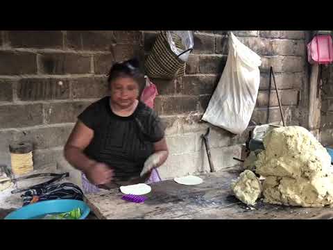 Zapotecas de San Blas Atempa en resistencia a consumir su maíz
