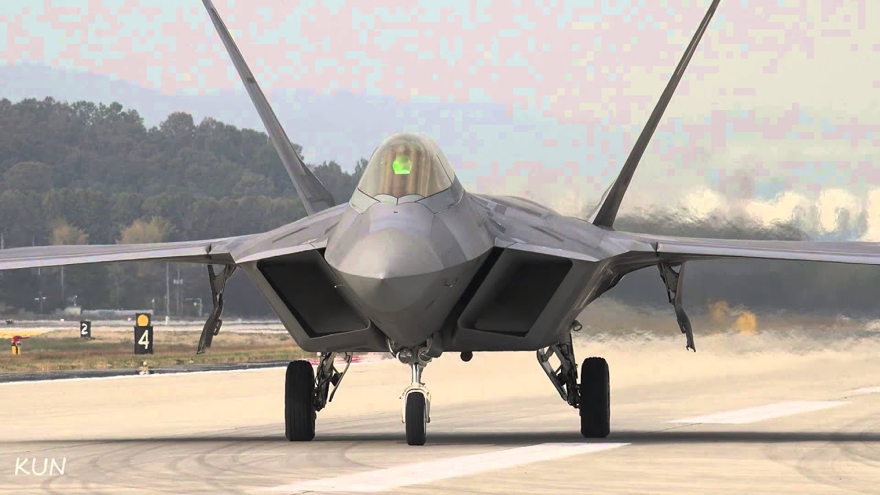 F-22 Raptor Demonstration Team @ Seoul ADEX 2015 - YouTube