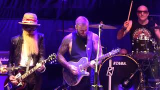 Billy Gibbons & Supersonic Blues Machine - Sharp Dressed Man (Madrid 2019)
