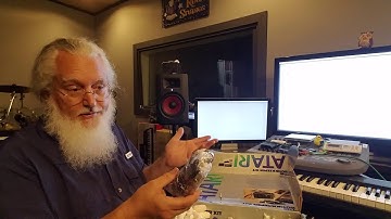 Unboxing - Atari XE game System