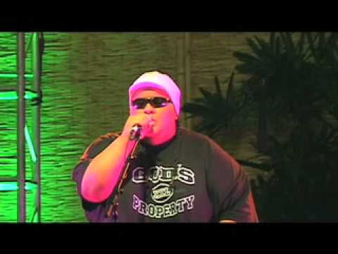 Ekolu Performing "Honestly" Live at the 86th Maui County Fair