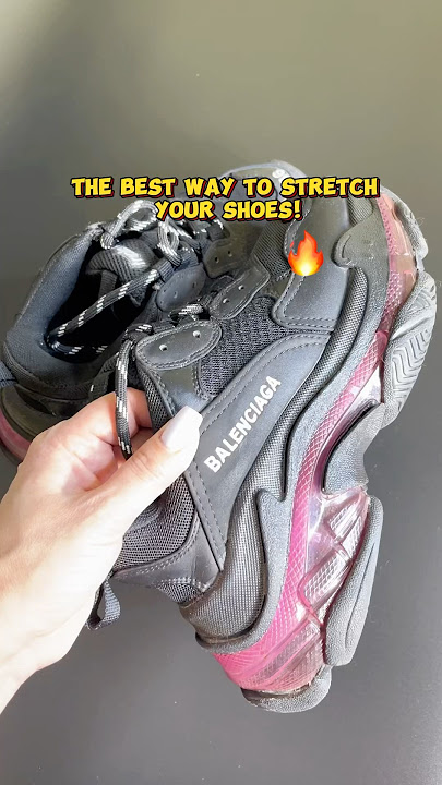 The best way to stretch your shoes🔥