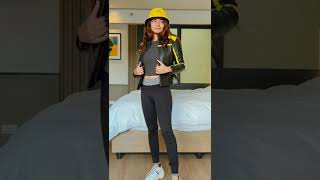 HOTTEST AND SEXIEST LOOK OF ANUSHKA SEN BODY AND BREAST #body #acctress #sexy #hot #kiss #bollywood