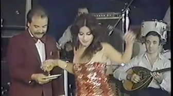 Ξανθή Περάκη - Βρε Μελαχροινάκι / Ο Ουρανός Αν Γκρεμιστεί (Music Video) Ξανθή Περάκη - Βρε Μελαχροινάκι / Ο Ουρανός Αν Γκρεμιστεί (Music Video)