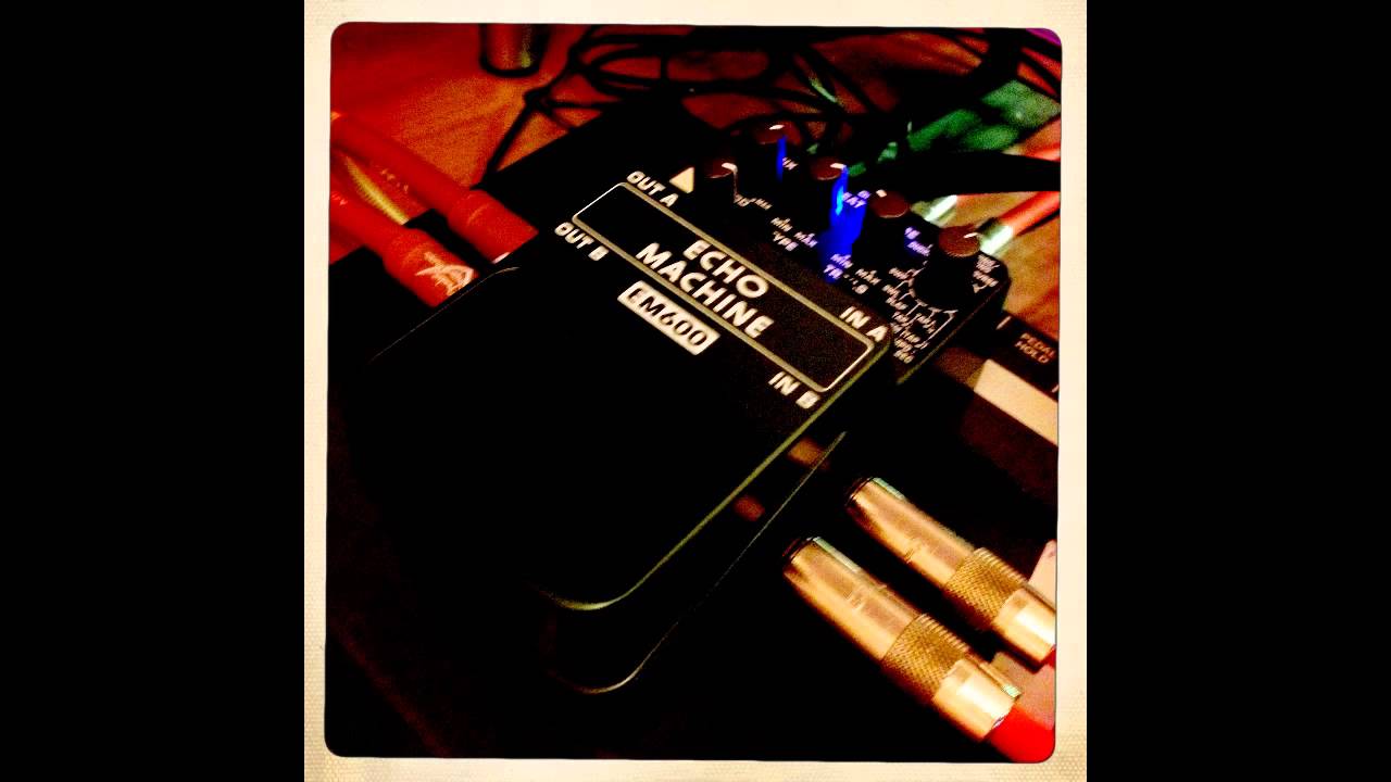 Sound Demo Behringer Echo Machine EM 600 & Roland Juno 106 YouTube