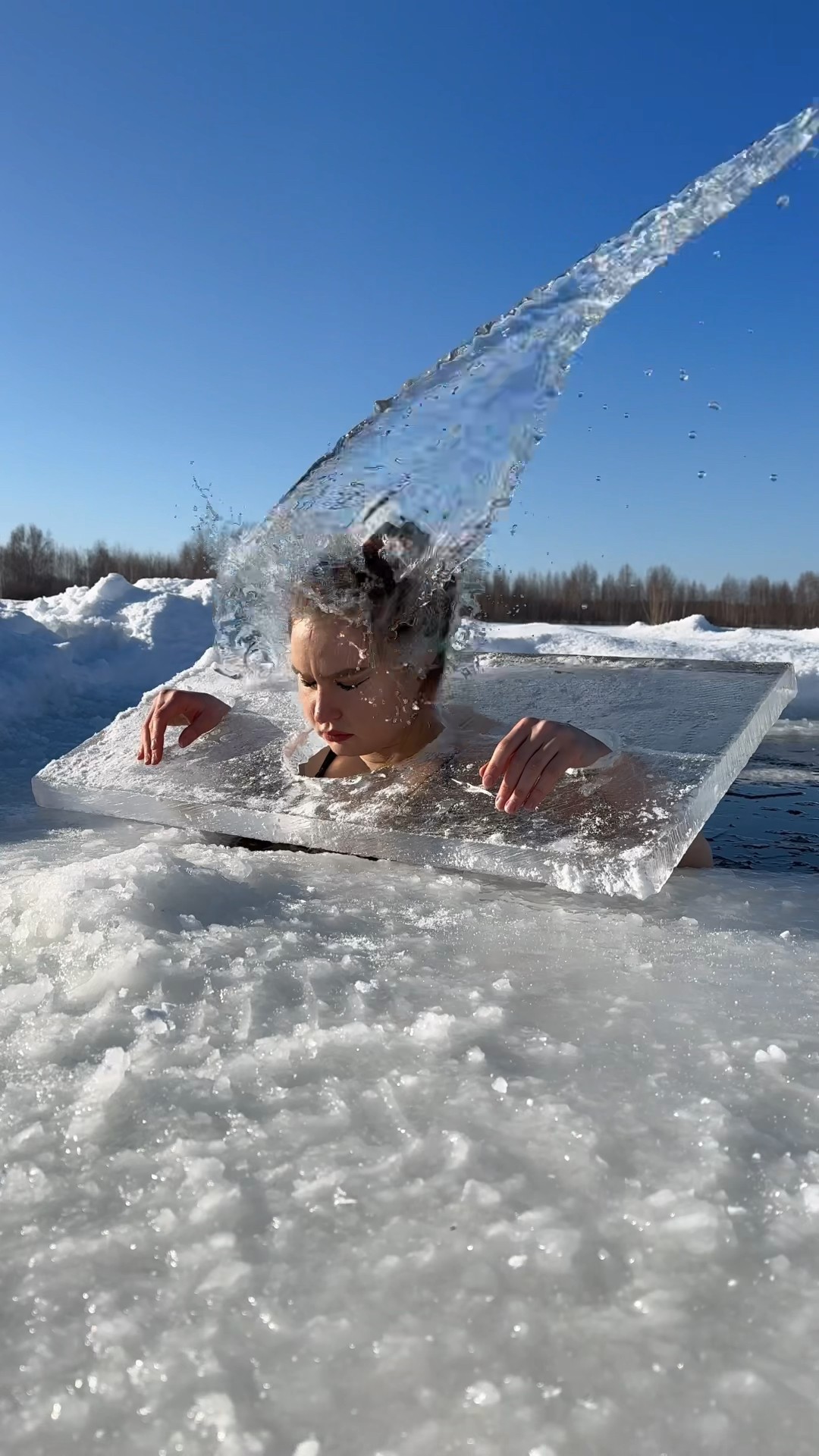 ??#icequeen #ice #winter #funny #mermaid #swimming #lake